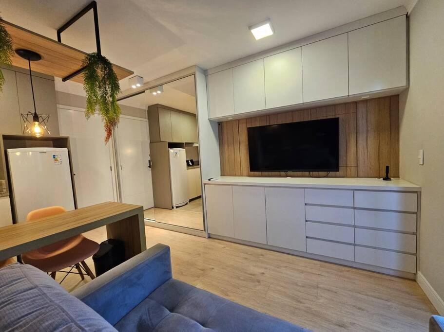 Moderno Com Sacada Ap 25 Soho Life * Curitiba