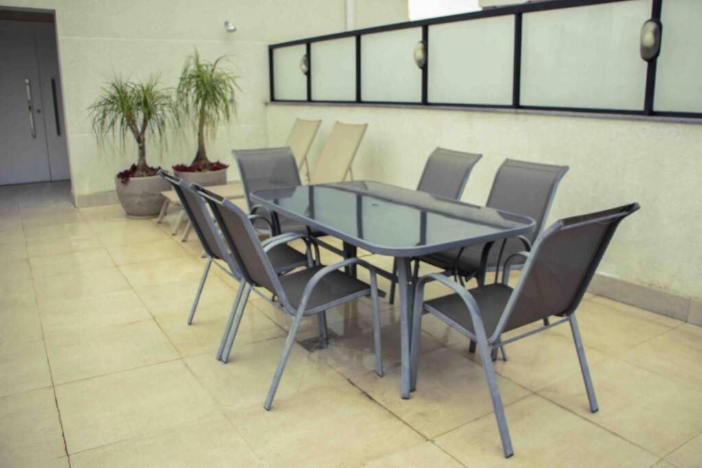 Moderno Ap 57 Soho Life Apartment *