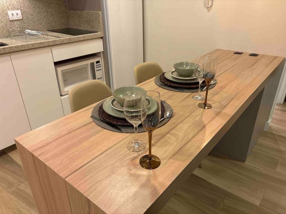 Moderno Ap 52 Soho Life Apartment *