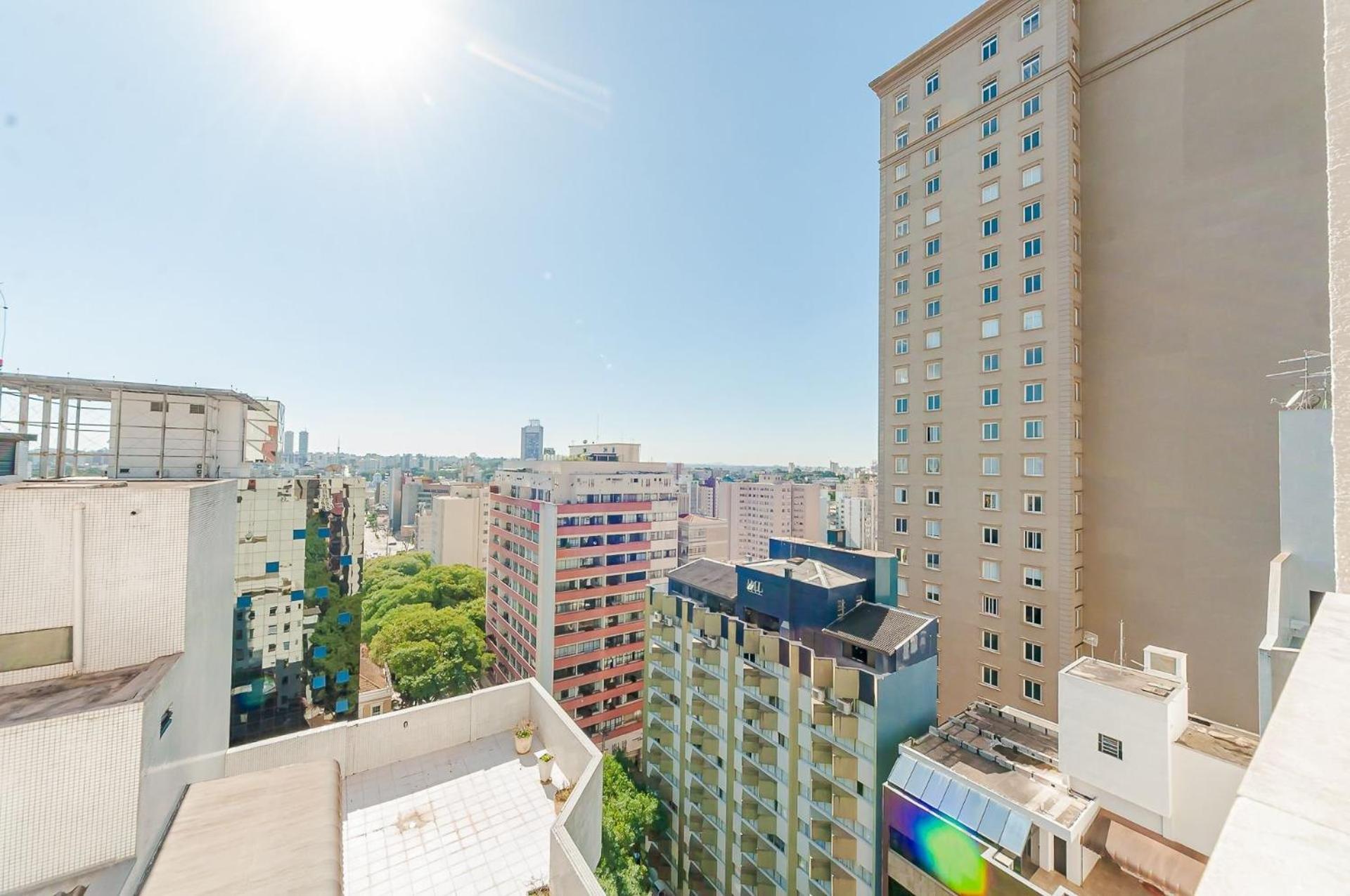 Apartamento Apto-flat Excelente Localizacao Centro-batel - Somente Familiares Curitiba