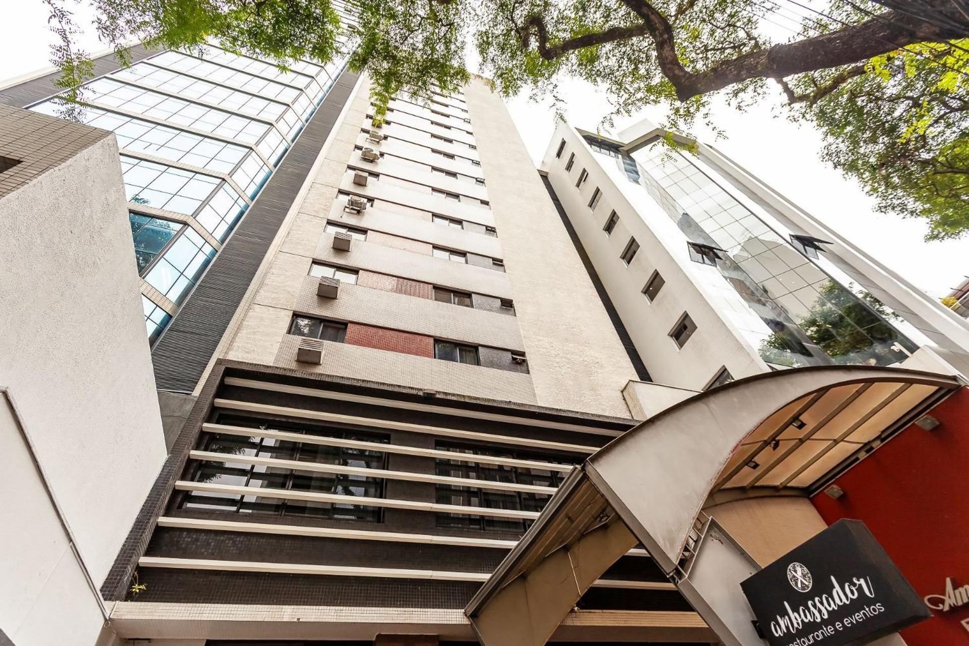 Apartamento Apto-flat Excelente Localizacao Centro-batel - Somente Familiares Curitiba