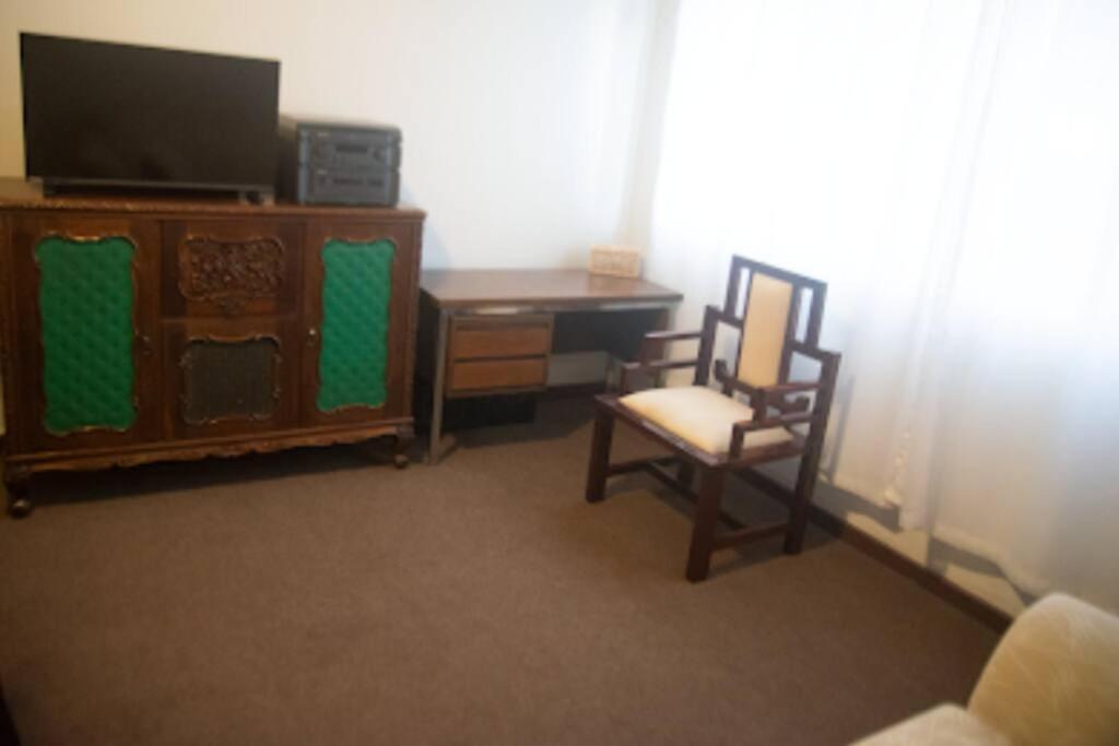 Central, Aconchegante E Retro Apartamento