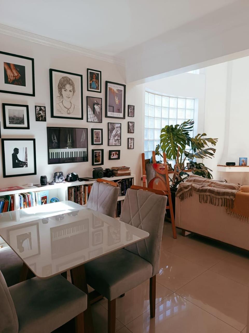 Quarto Aconchegante Em Casa Artistica Hospedagem domiciliar *