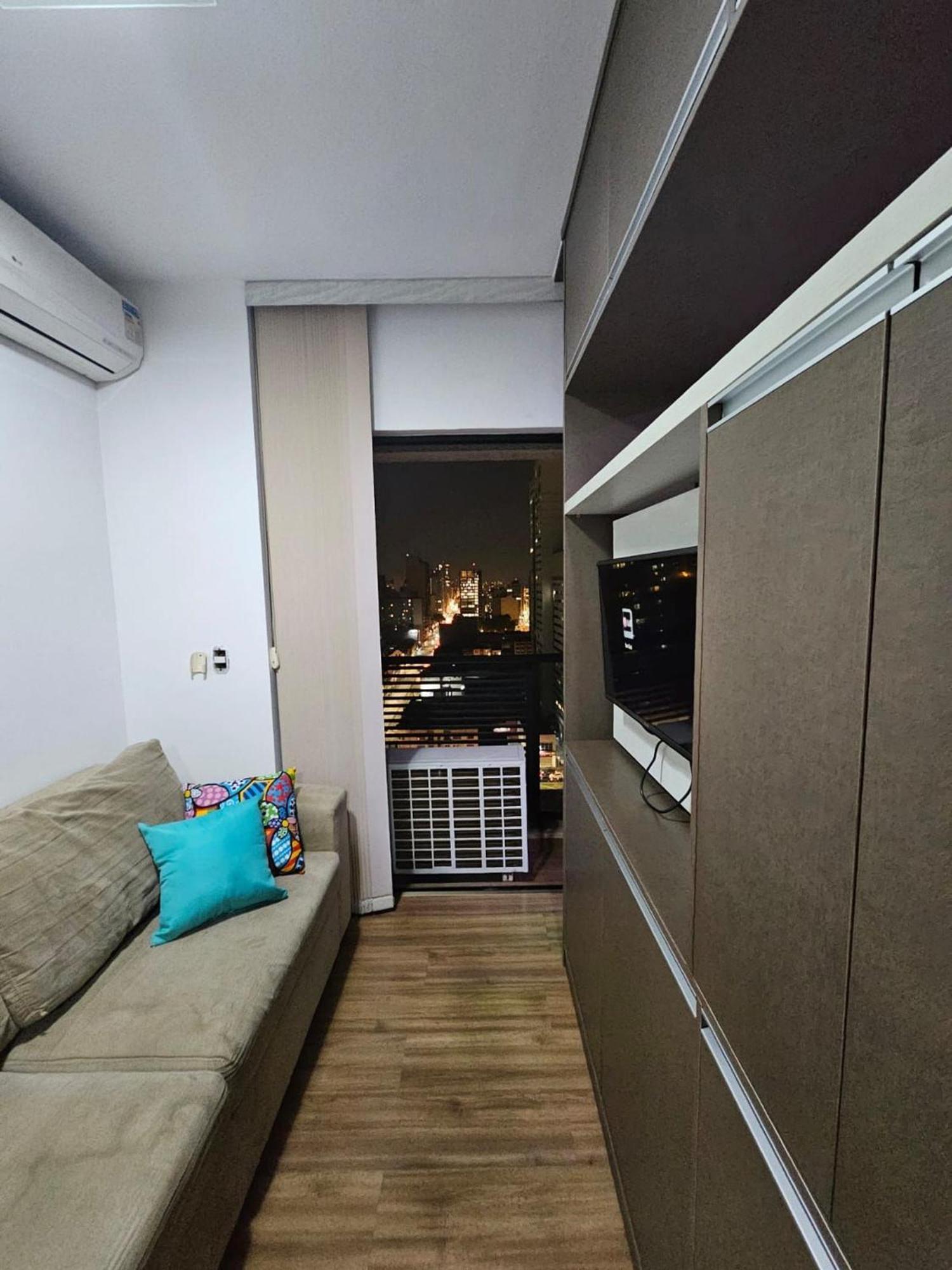 Apartamento Apto Em Frente Ao Shopping Com Piscina Aquecida Curitiba