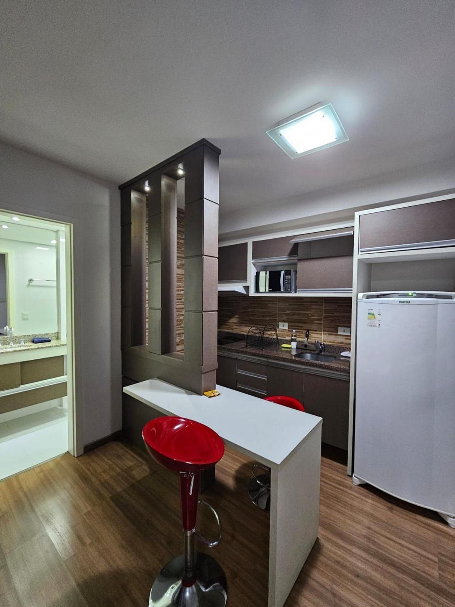 Apto Em Frente Ao Shopping Com Piscina Aquecida Apartamento