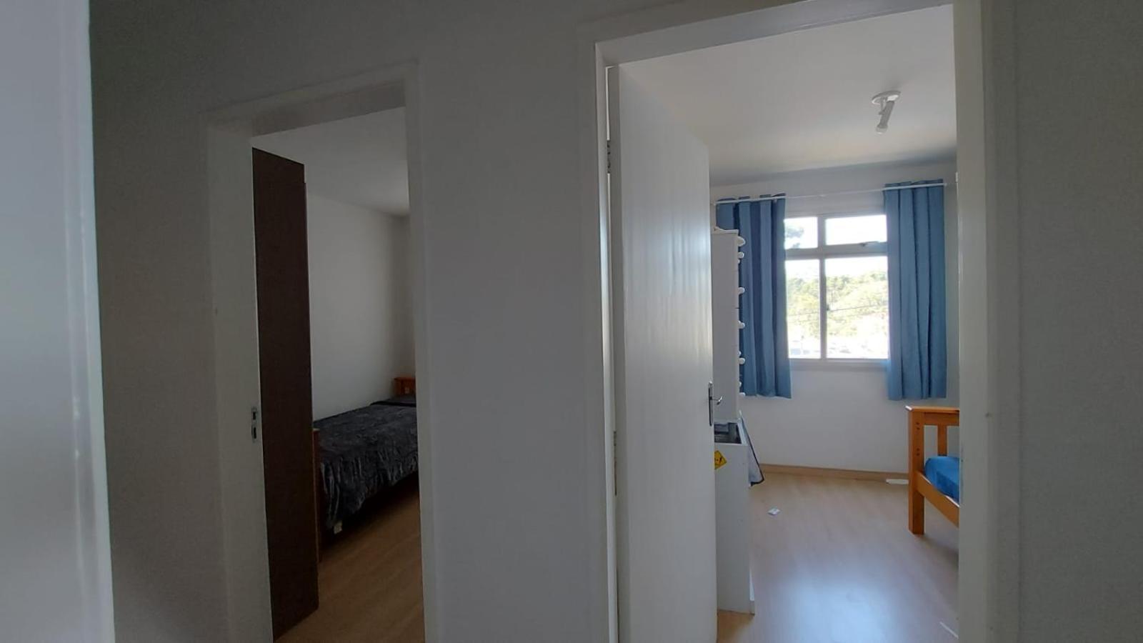 Leonis, Apto 32 Apartamento