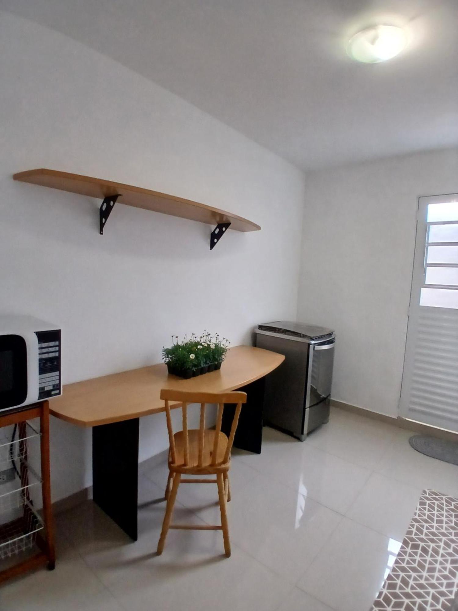 Apartamento Bem Localizado *