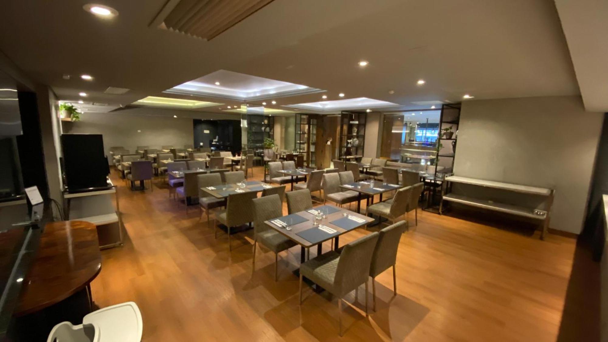 Hotel Grand Mercure Rayon Curitiba