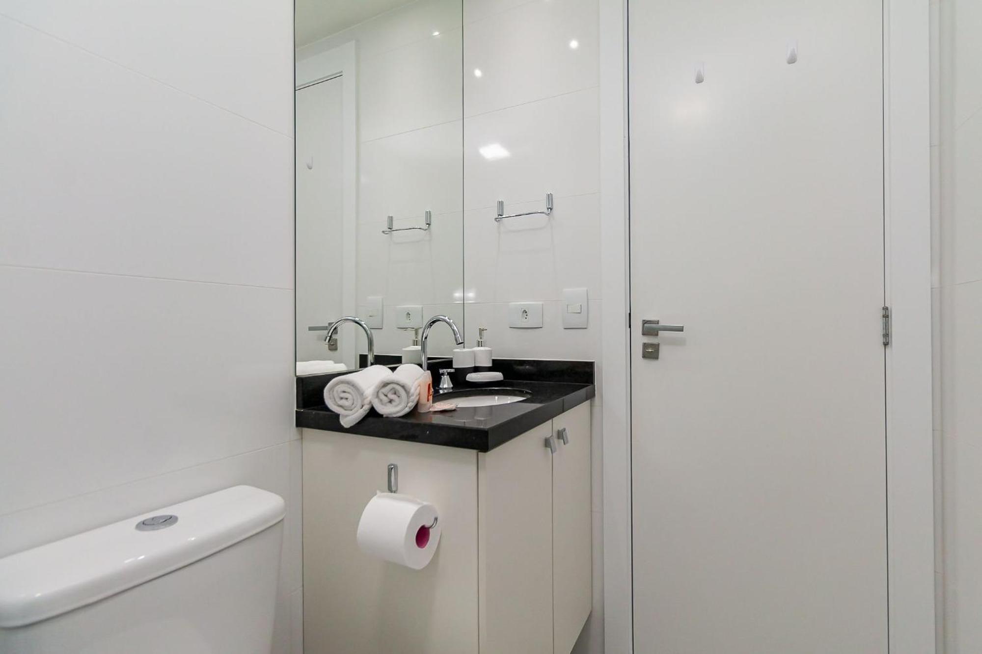 Em Andar Alto - All1507 Apartamento Curitiba