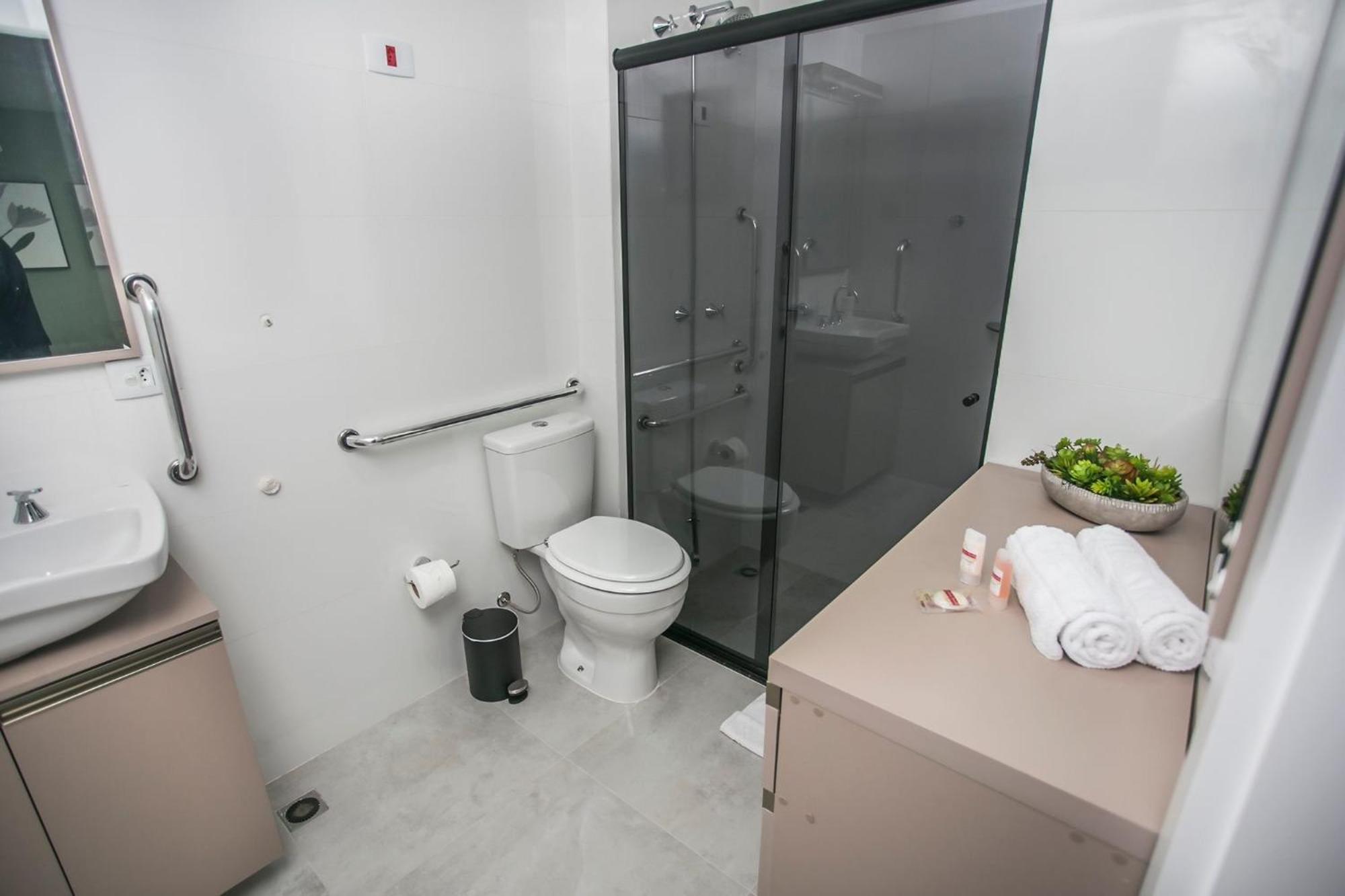Bem Decorado Com Sacada - All1301 Apartamento Curitiba