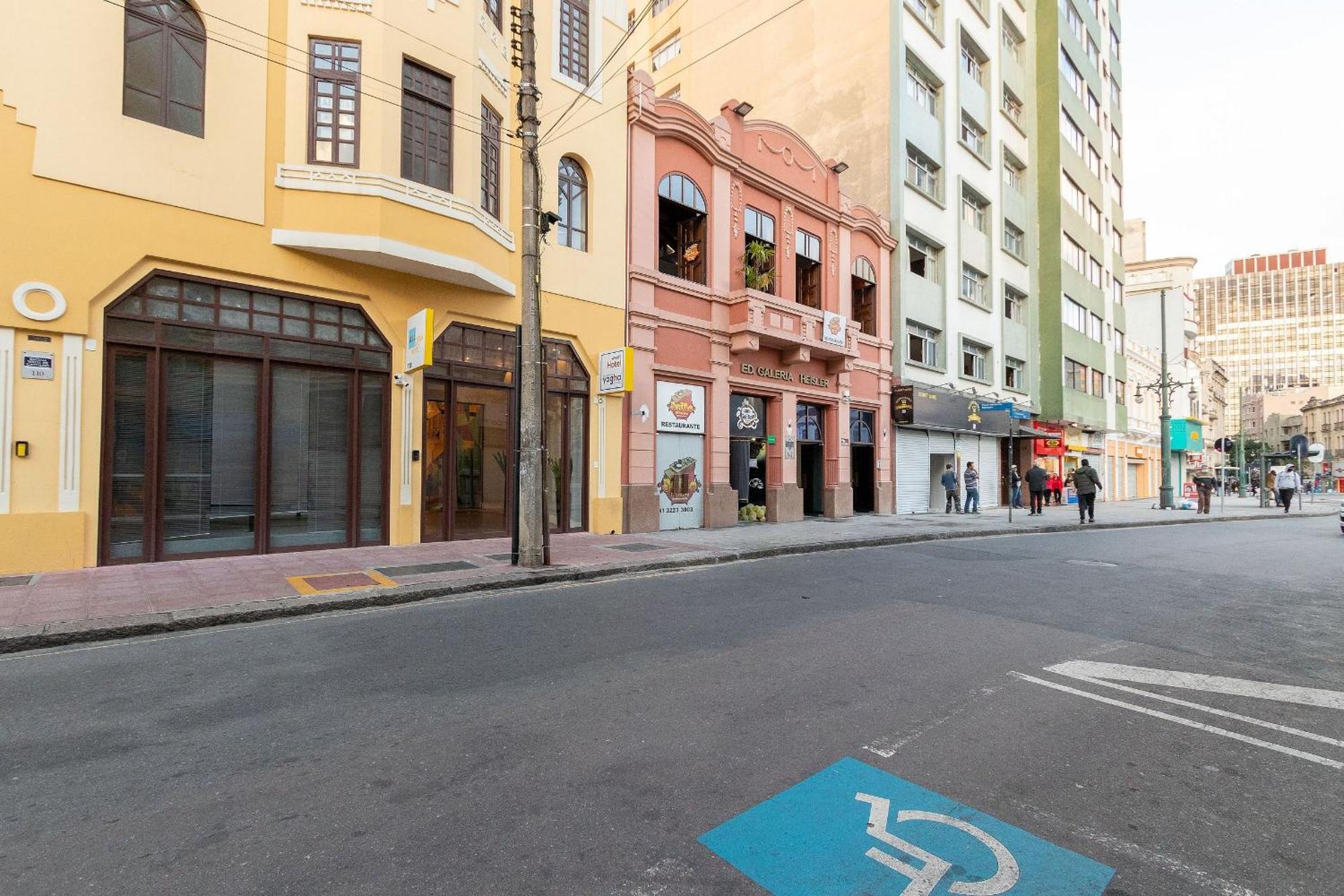 Em Andar Alto - All1507 Curitiba