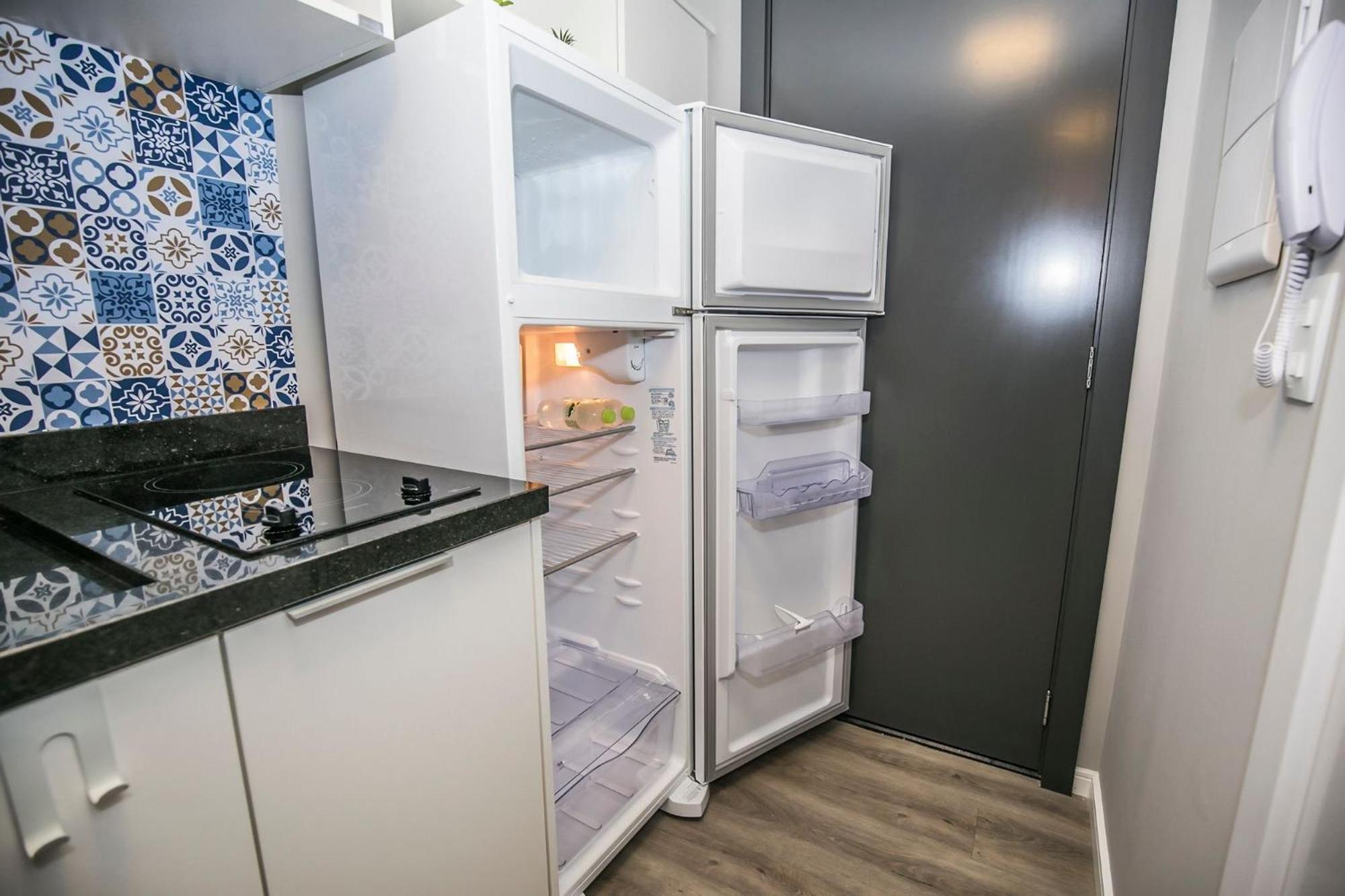 Apartamento Na Capital Do Parana - All1103 *