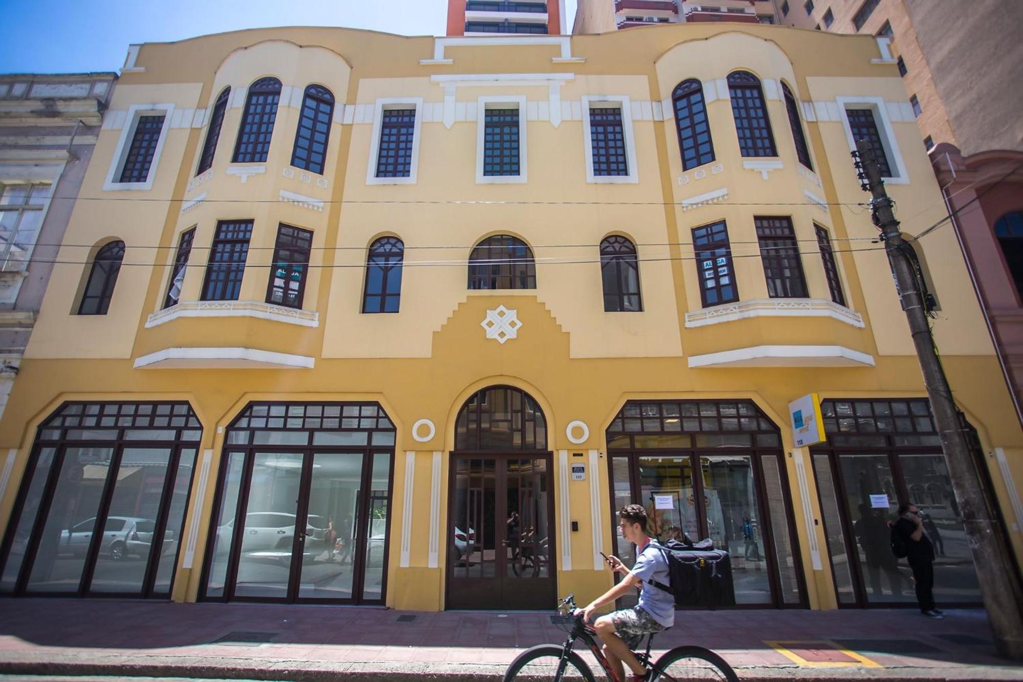 Casal No Need - All1220 Apartamento *