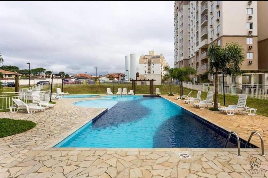 Ap Na Linha Proximo Ao Shopping Boulevard Apartamento Curitiba