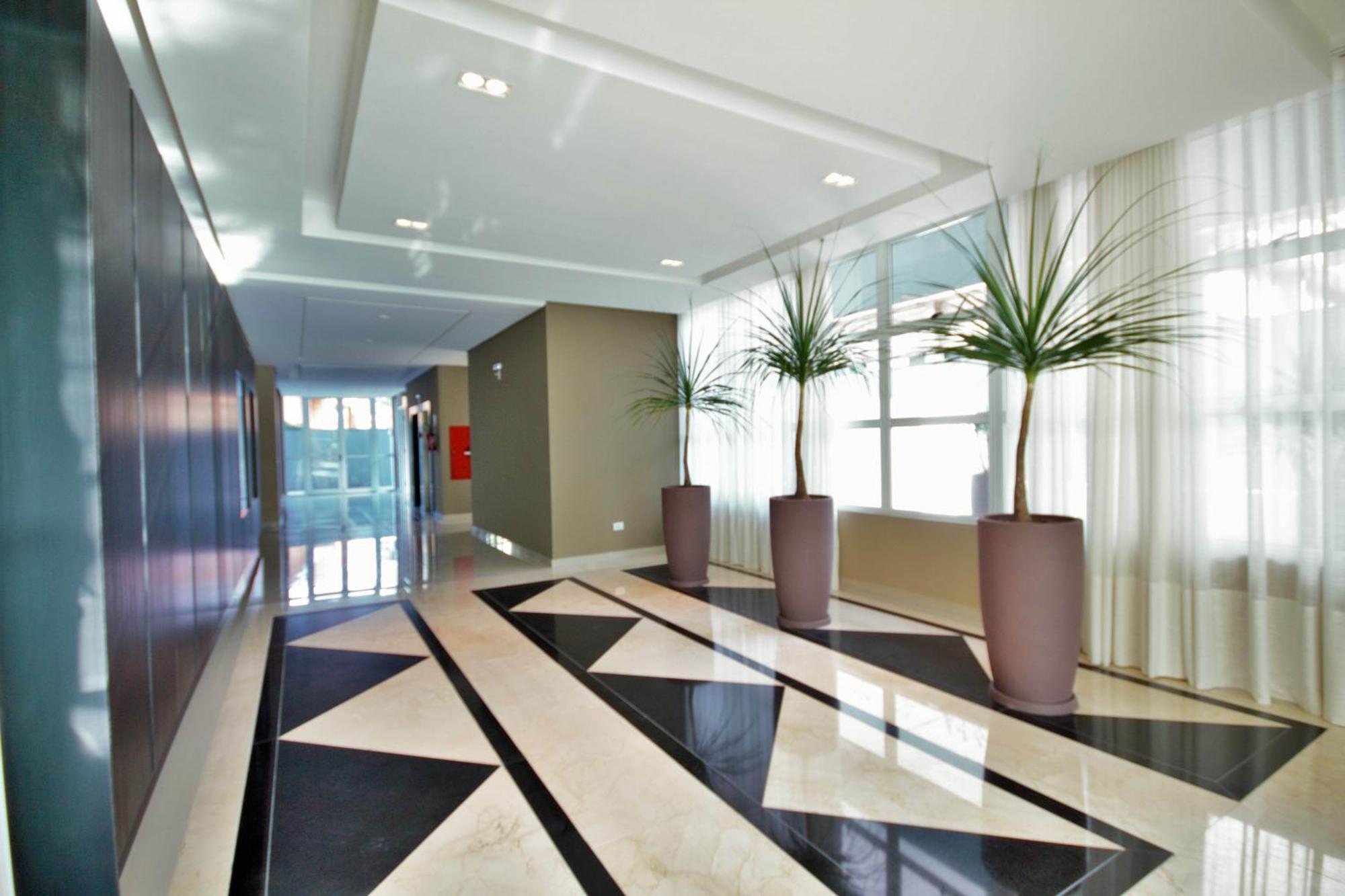 Um Trabalho Temporario Ou Ferias Em Apartamento