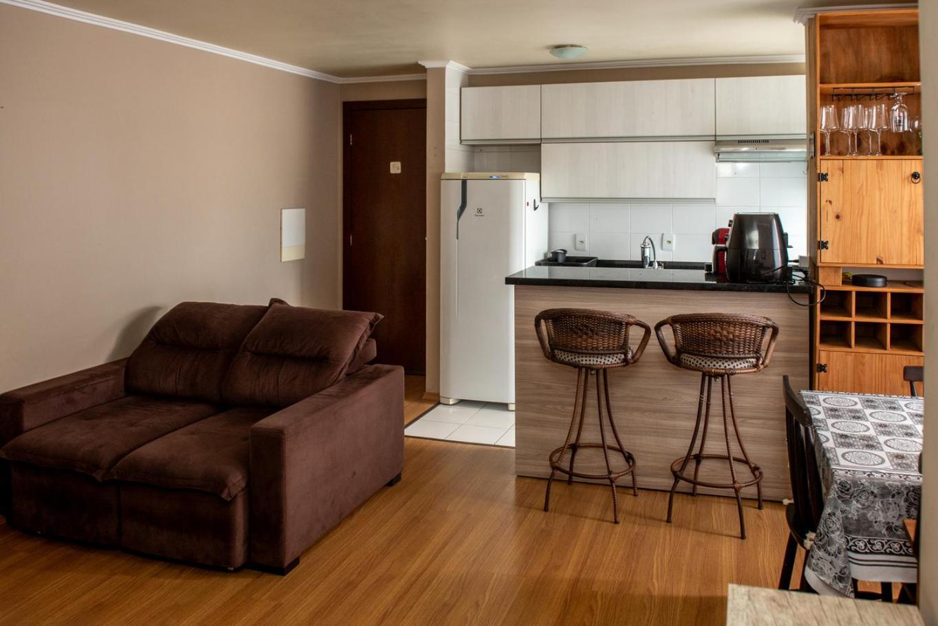 Apto Com Churrasqueira, Wifi E Otima Localizacao Apartamento
