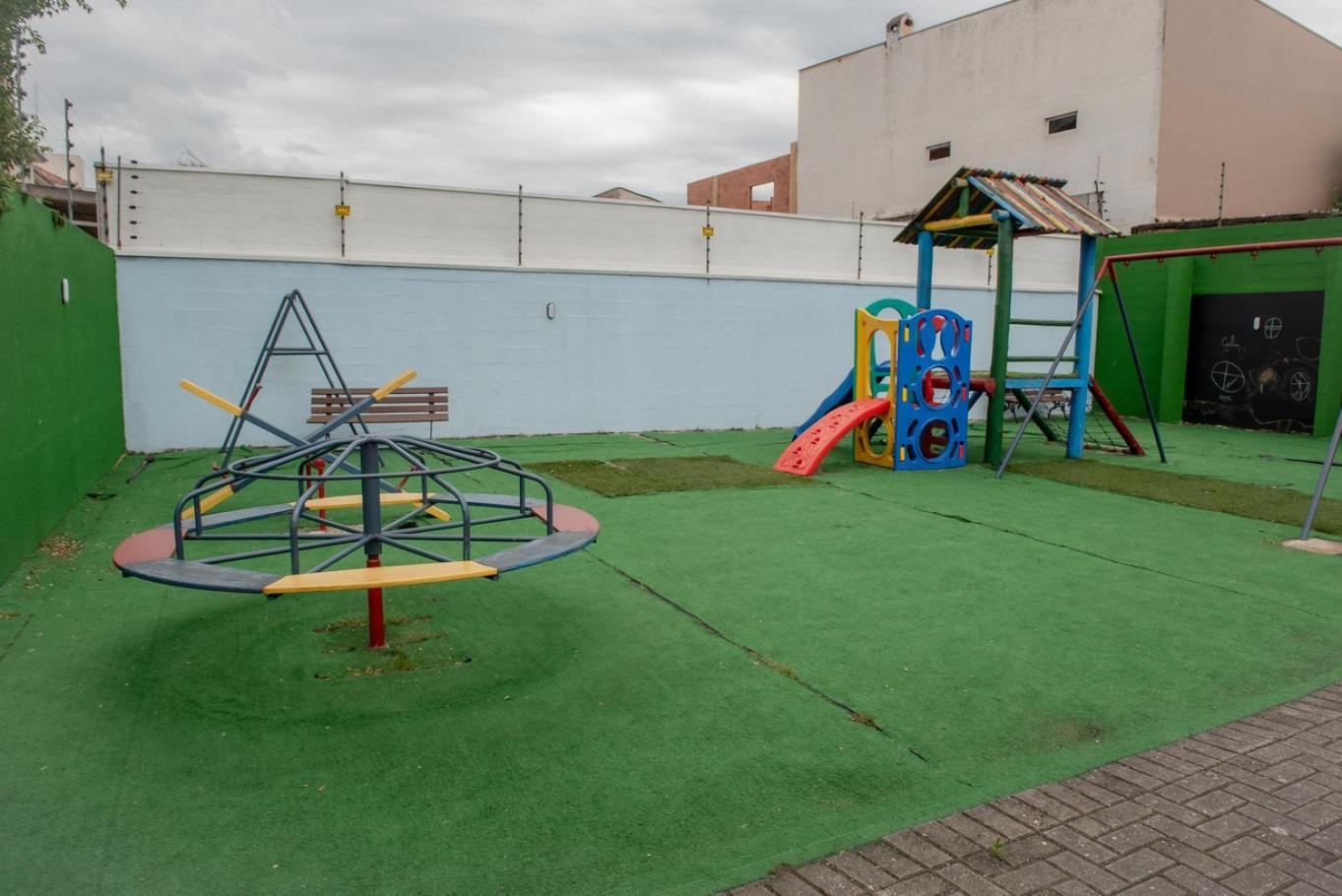 Apto Com Churrasqueira, Wifi E Otima Localizacao * Curitiba