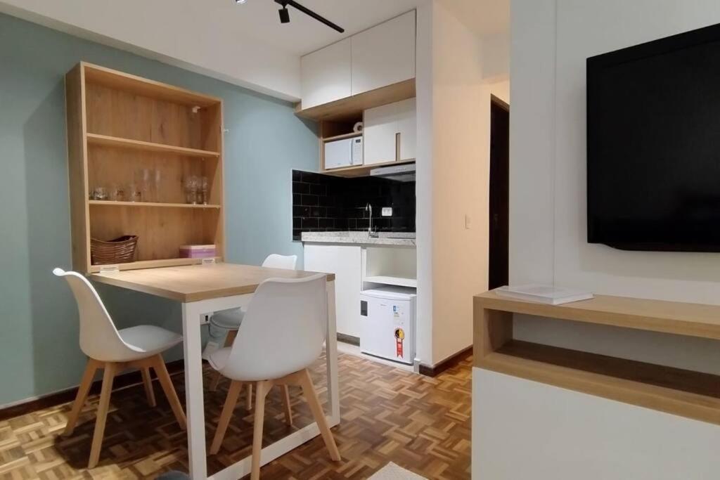 Apartment Reformado No Centro! *