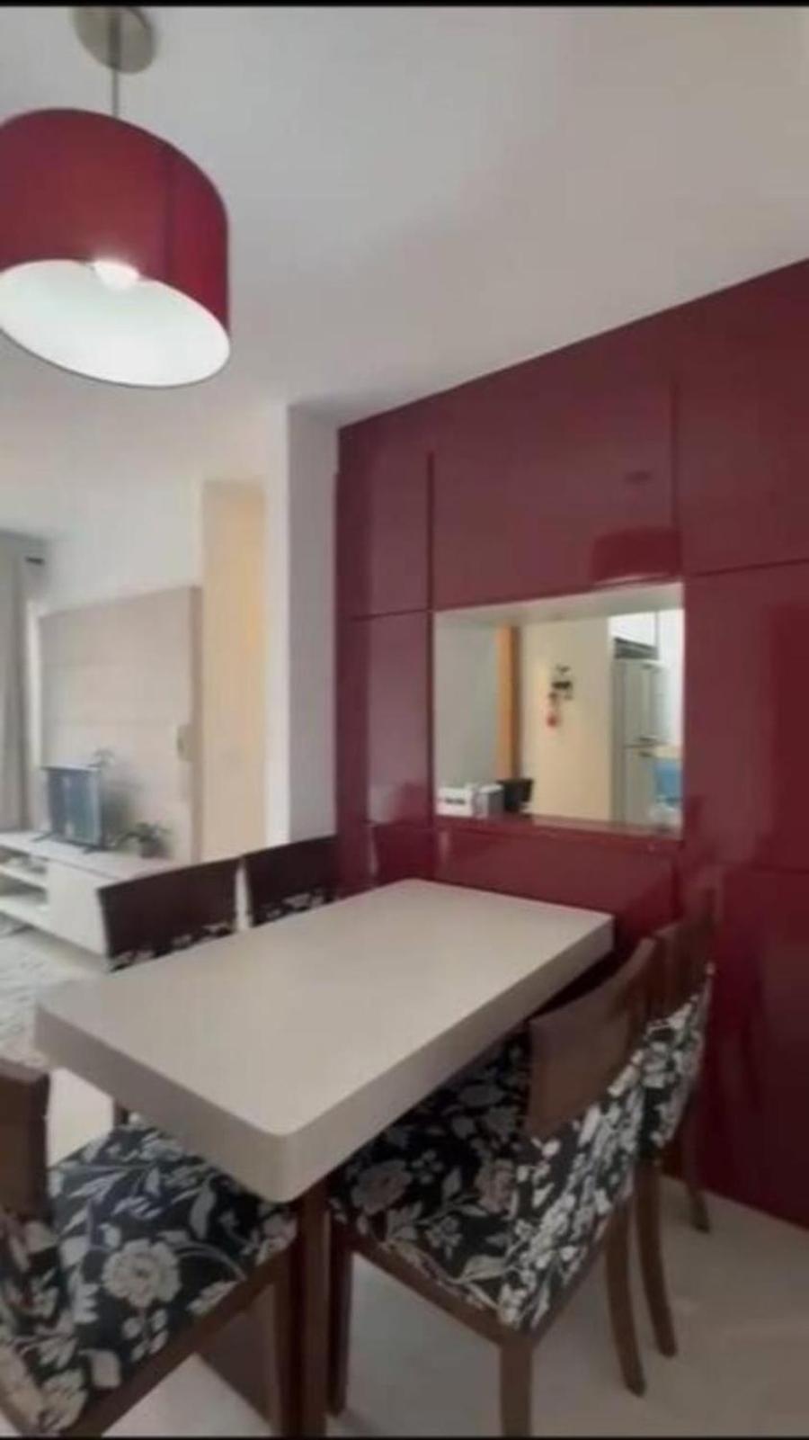 Um Trabalho Temporario Ou Ferias Em Apartamento