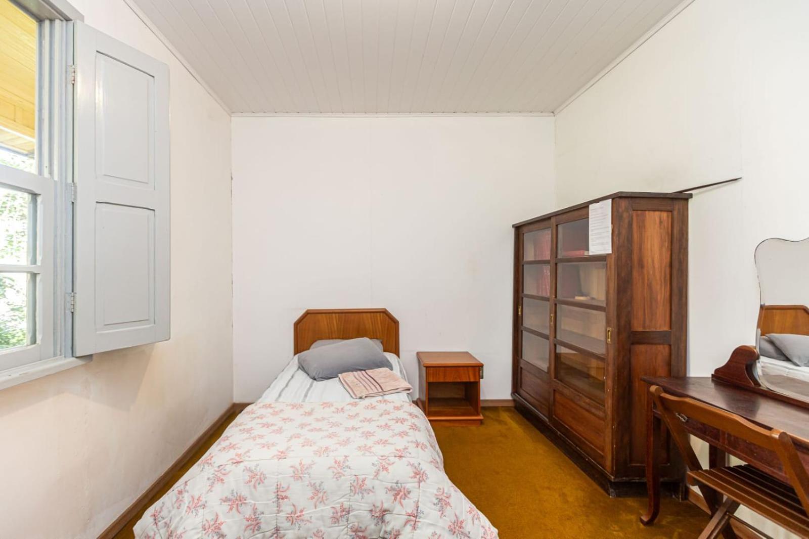 Hospedagem domiciliar Memora - Quartos Em Casa Proximo Ao Parque Bacacheri *