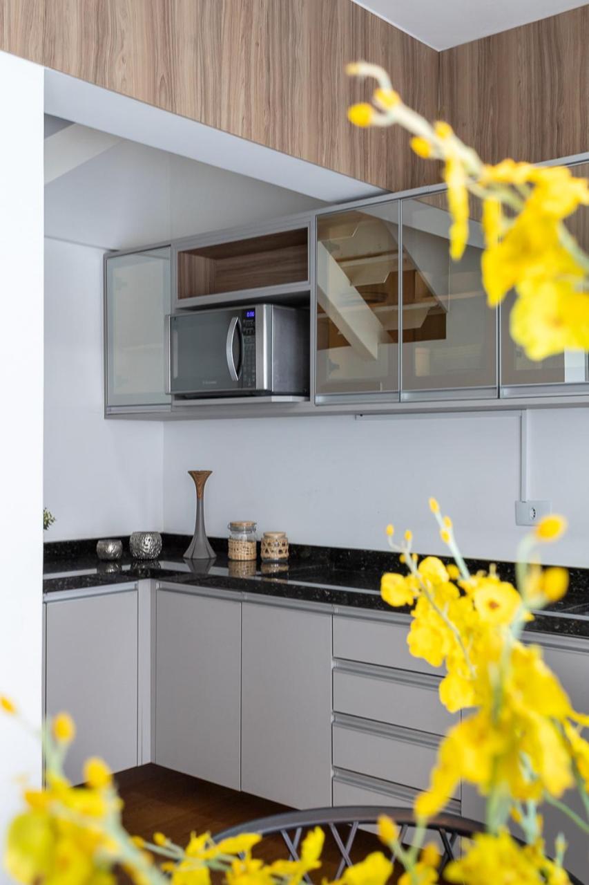 Apartamento Duplex Decorado Com Dois Quartos No Batel Curitiba