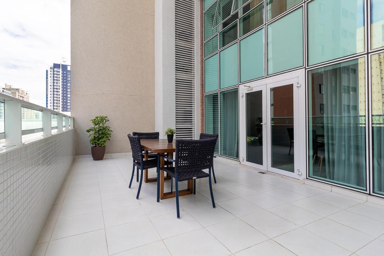 Apartamento Duplex Decorado Com Dois Quartos No Batel *