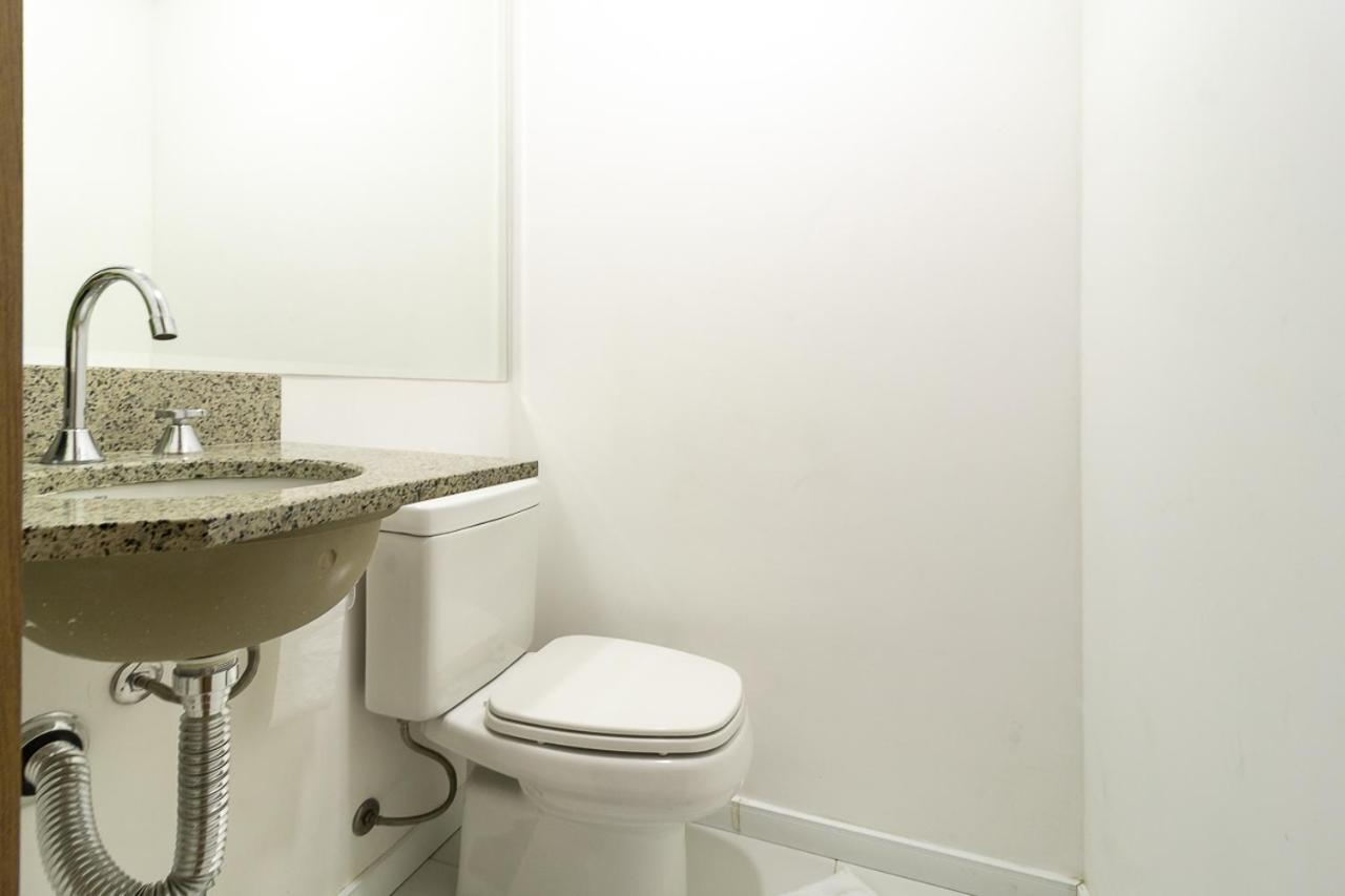 Duplex Decorado Com Dois Quartos No Batel