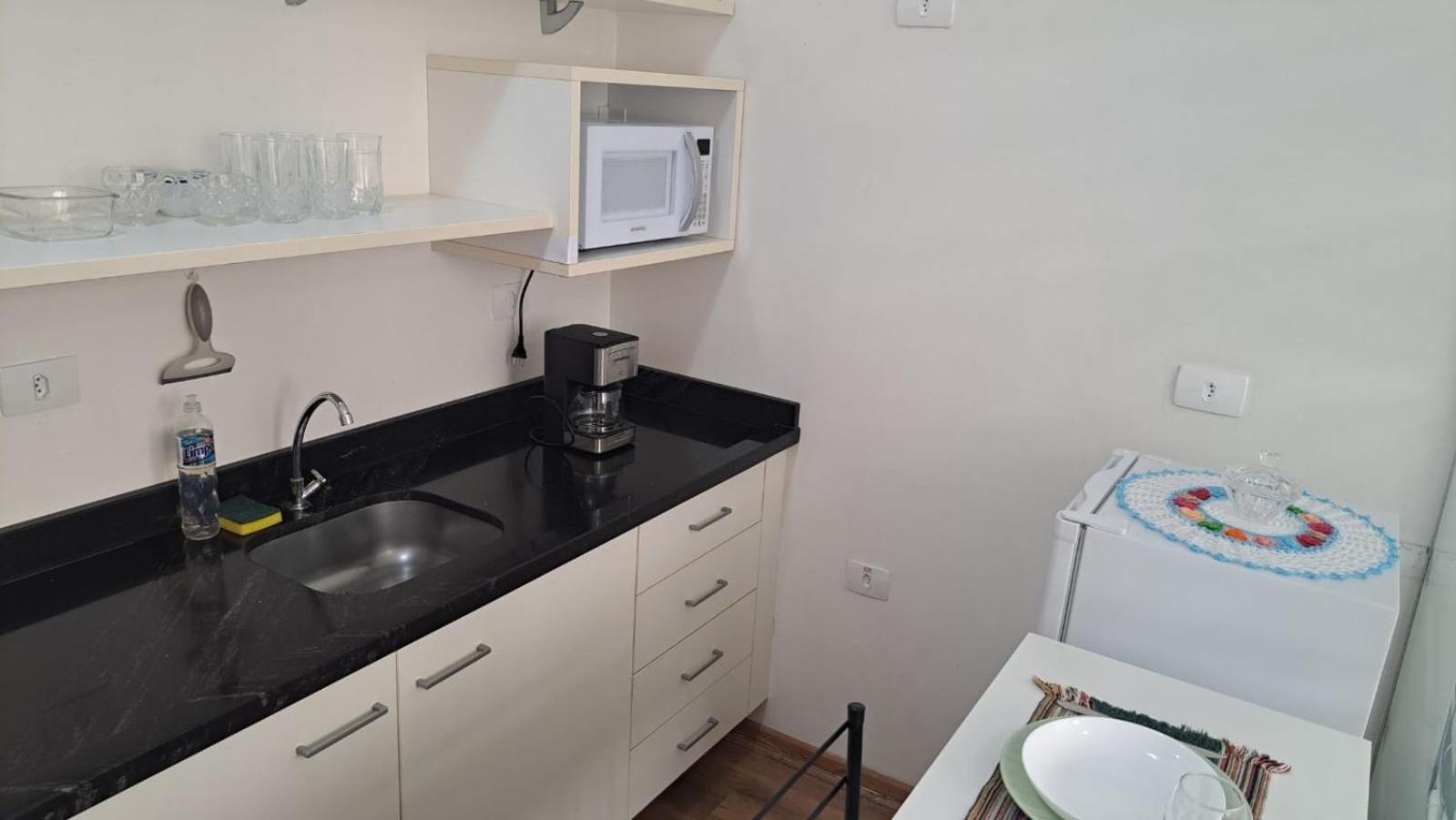 Flat Centro De Rua 24 Apartamento