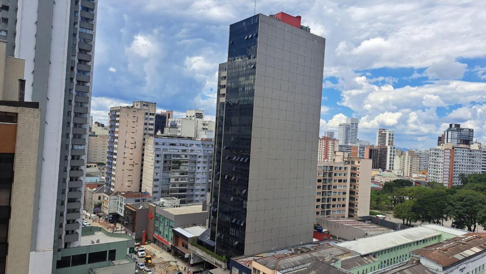 Apartamento Flat Centro De Rua 24 Curitiba