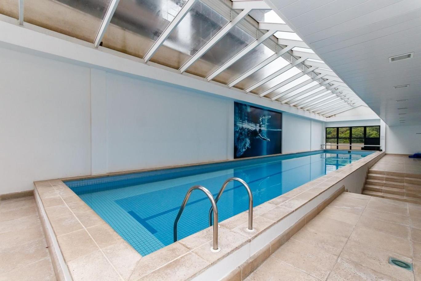 Apto Em Frente Ao Shopping Com Piscina Aquecida Apartamento *