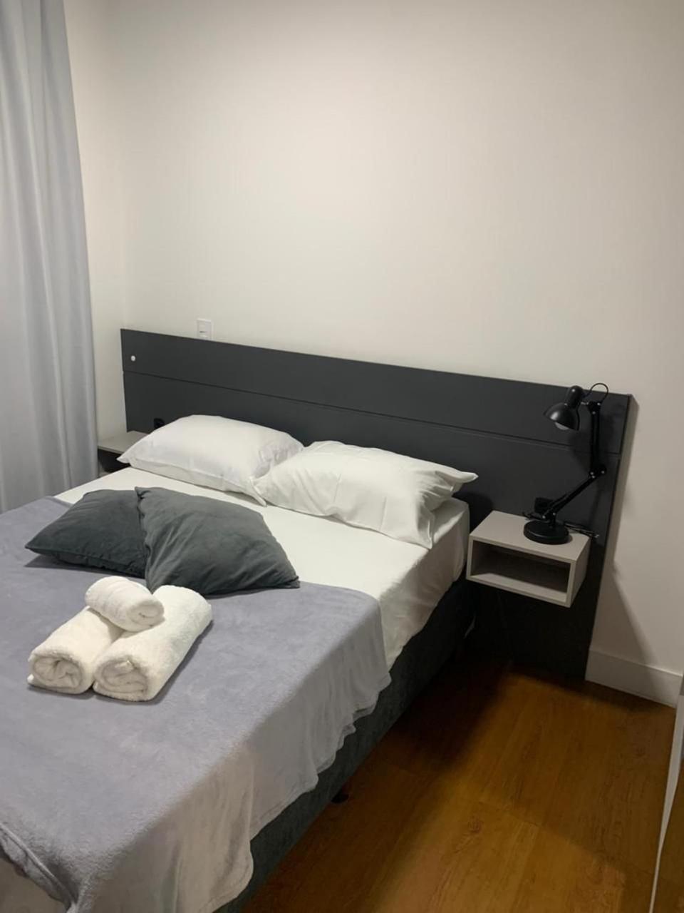 Apartamento Centro/batel Localizacao Da *