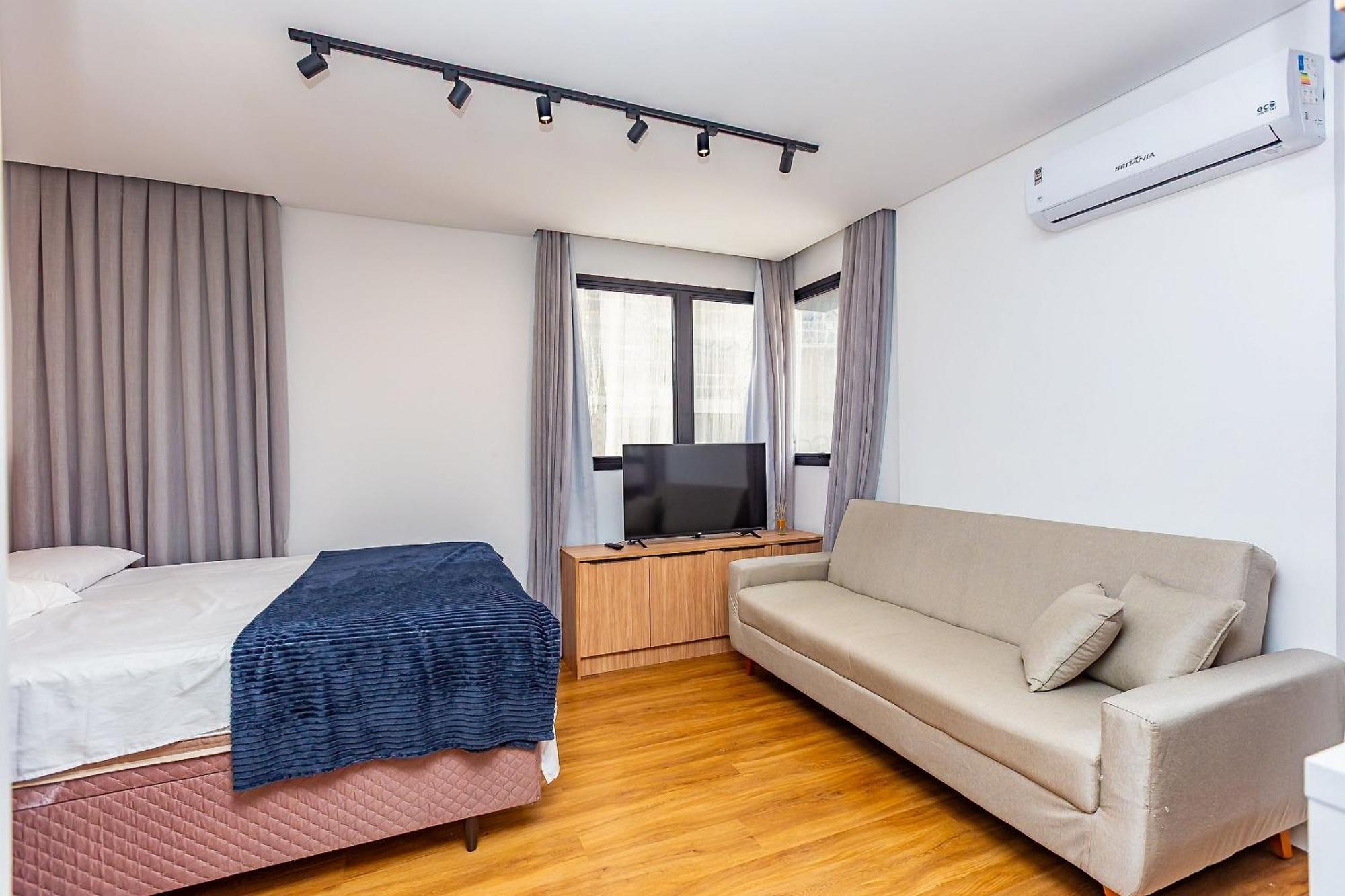 Apartamento Novo Com Ar/c Perto Do Shopping