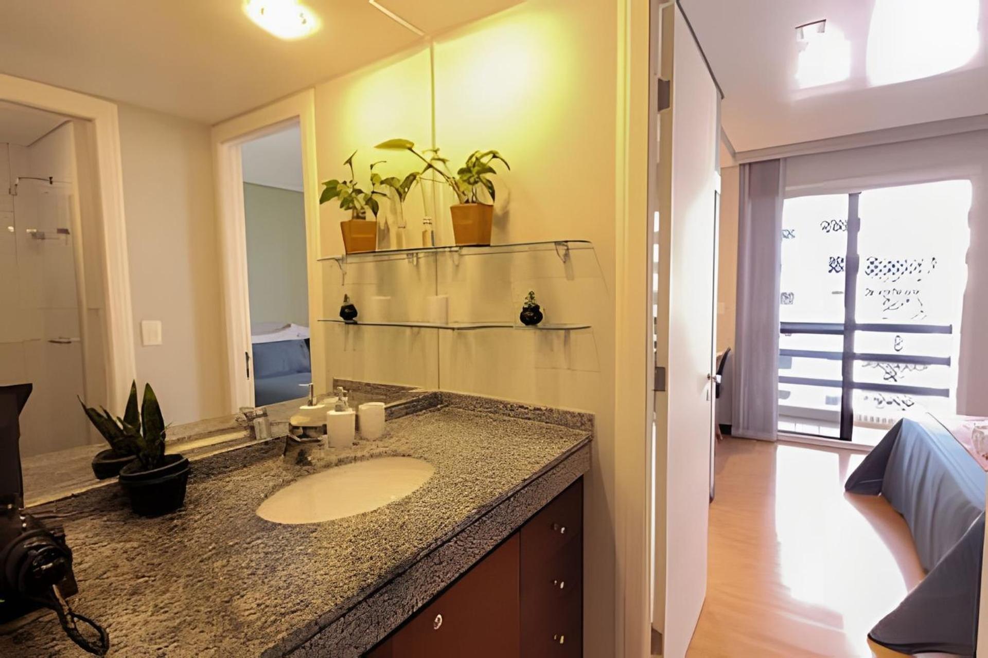 Conforto No Bigorrilho Com Garagem E Academia * Curitiba