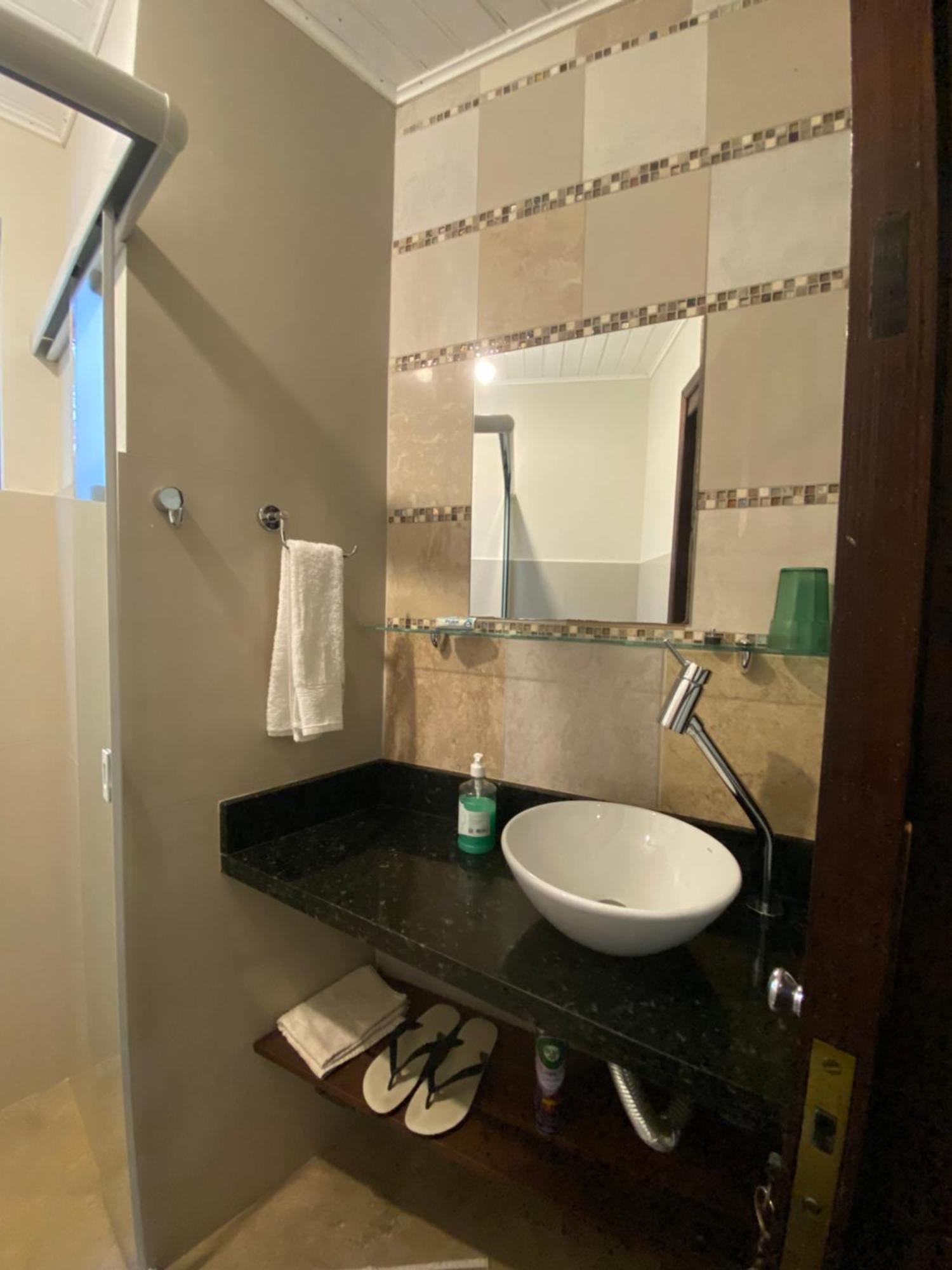 Carini Guest house *