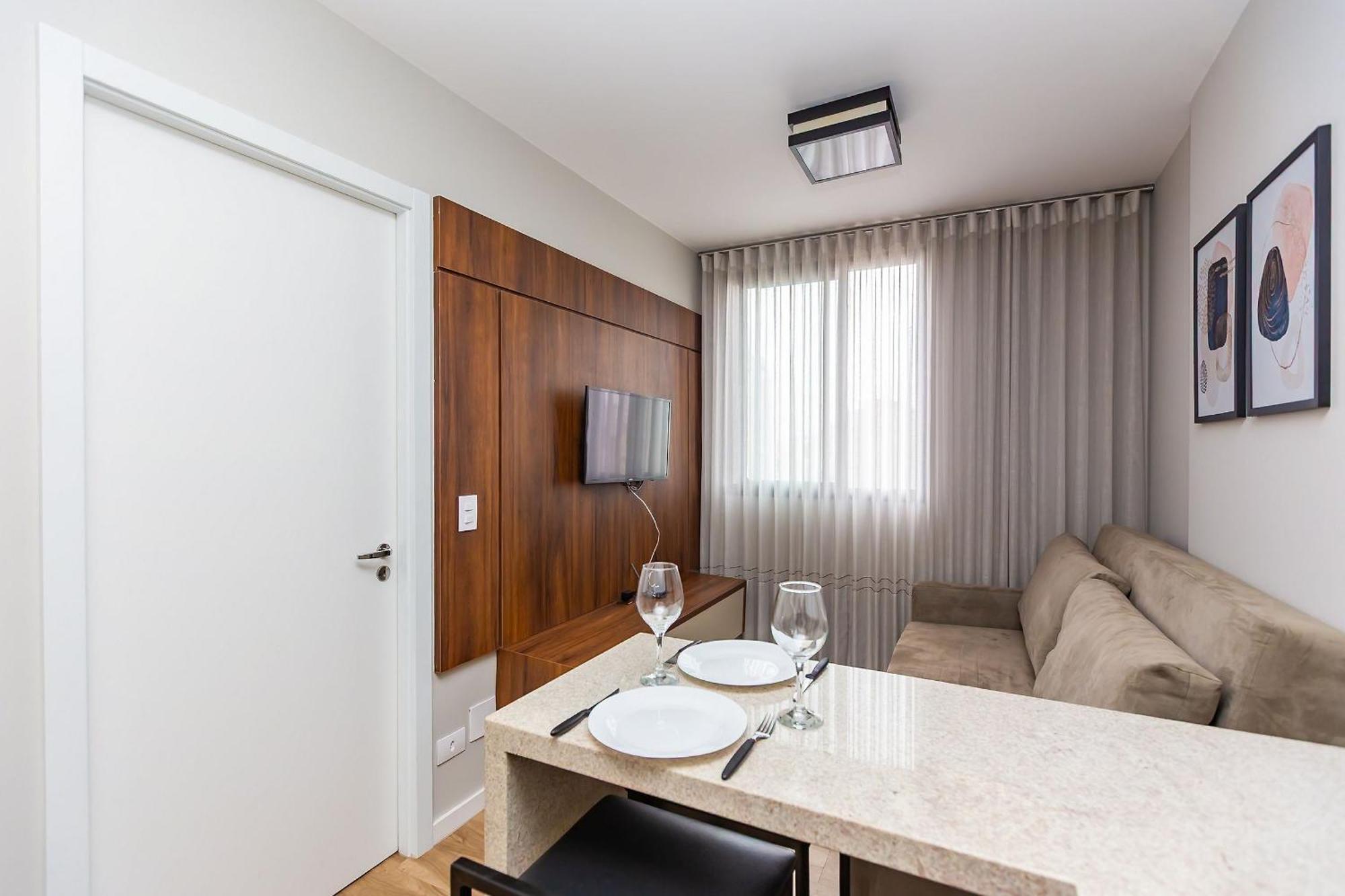 Apto Confortavel Centro/batel *
