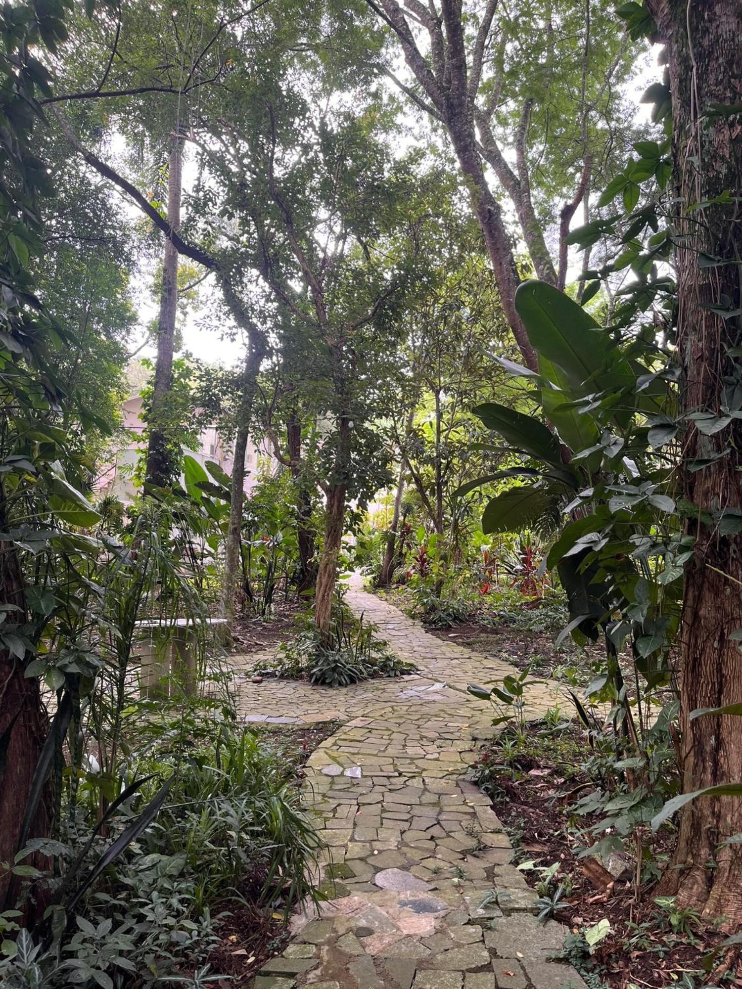 Campo Comprido Hotel *