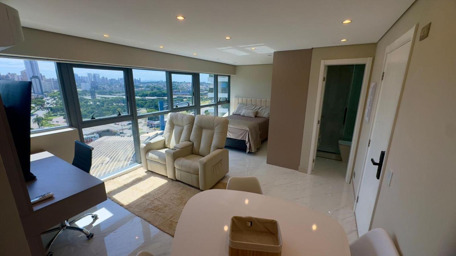 Premium - Garagem - 7th Avenue Apartment Curitiba