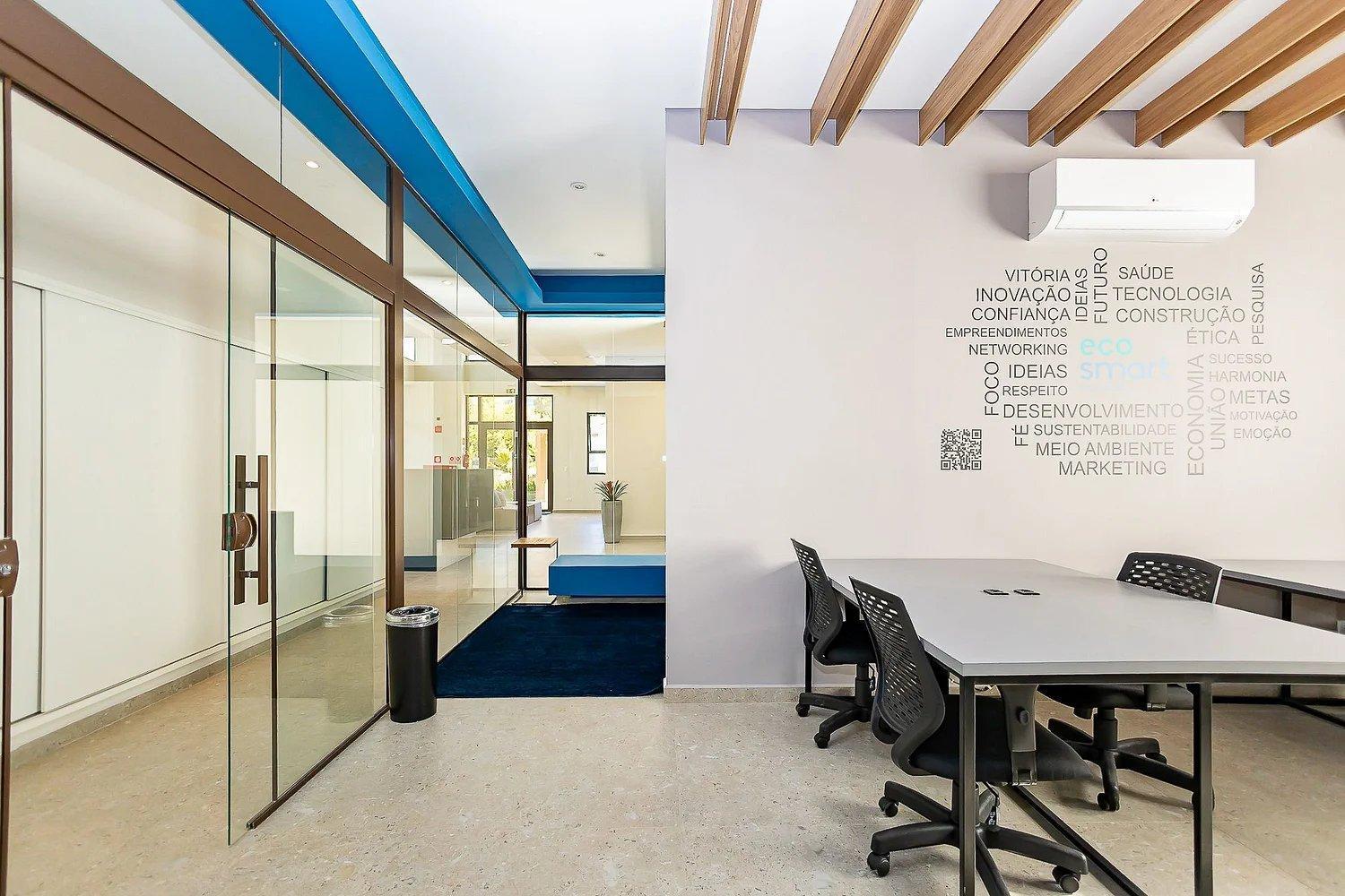 Predio Novo Proximo Ao Parque Barigui Com Coworking E Lavanderia Casa de férias Curitiba