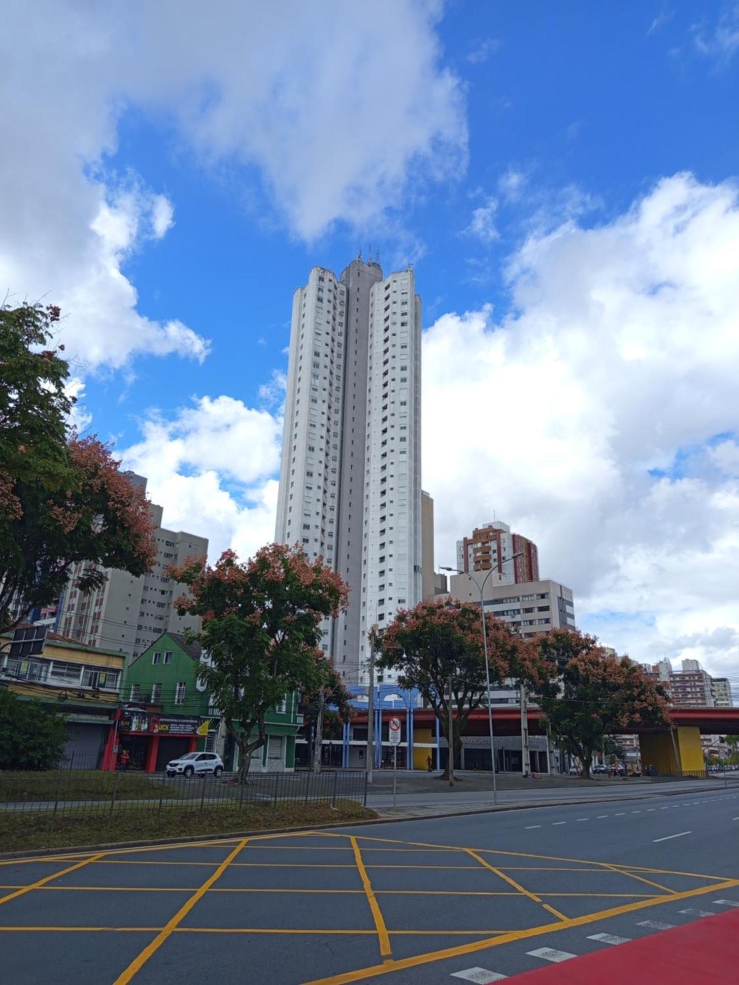 Apartamento Completo, Proximo De Tudo! Curitiba