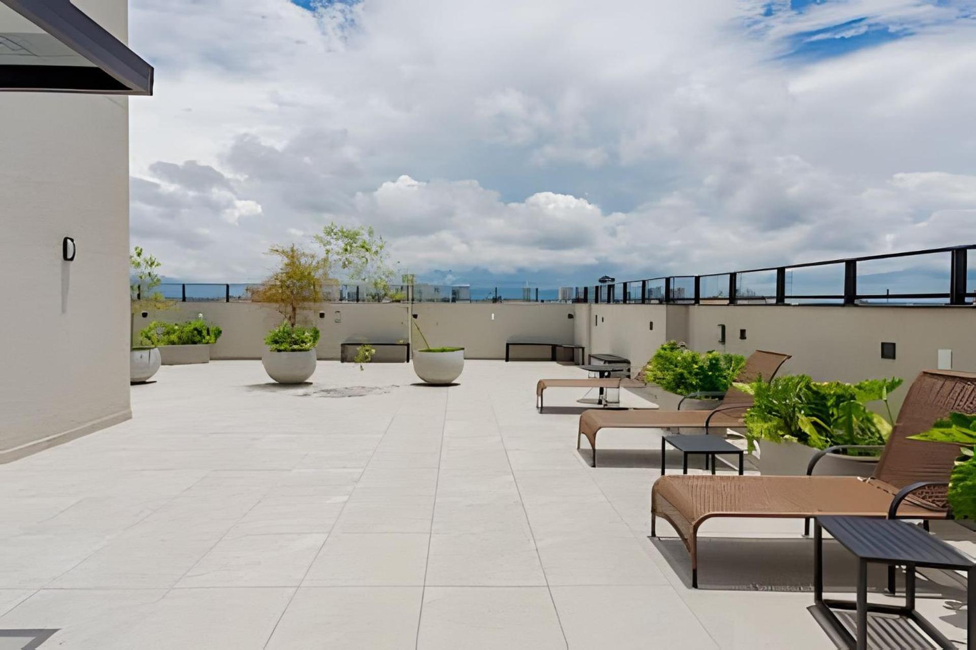 Apartamento Casal Com Cama Queen - Piscina E Academia No Centro De