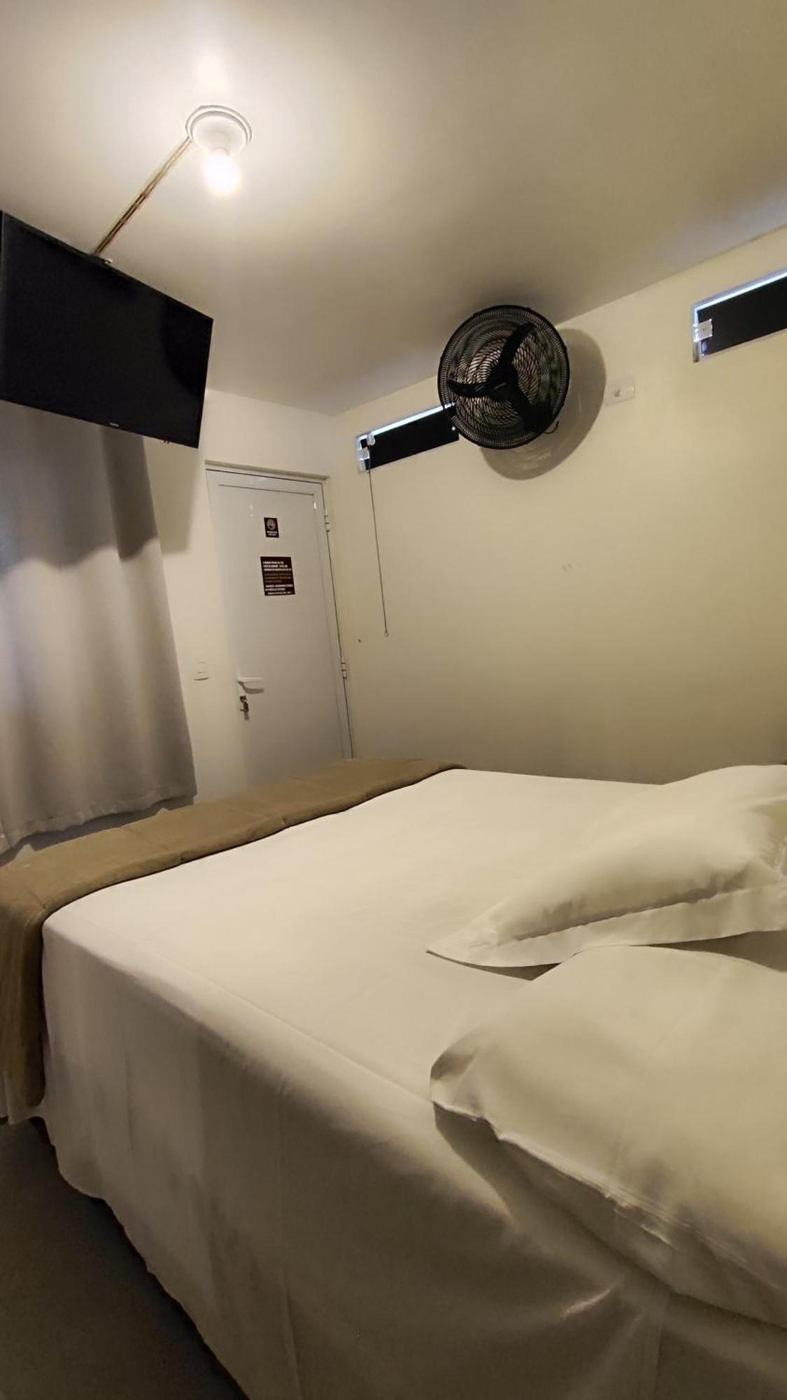 Pousada Braway Capsule hotel *