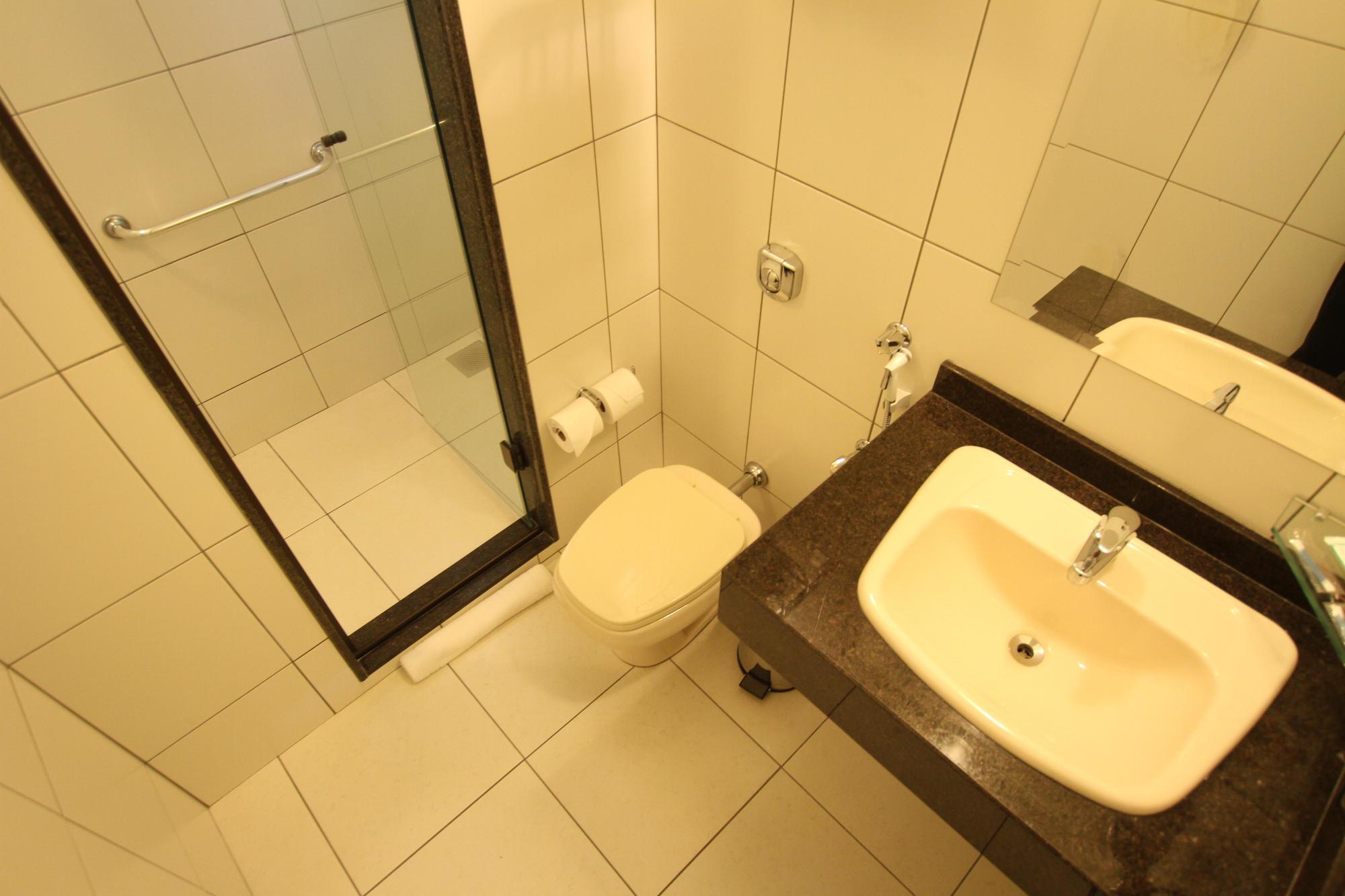 Hotel Confiance Batel