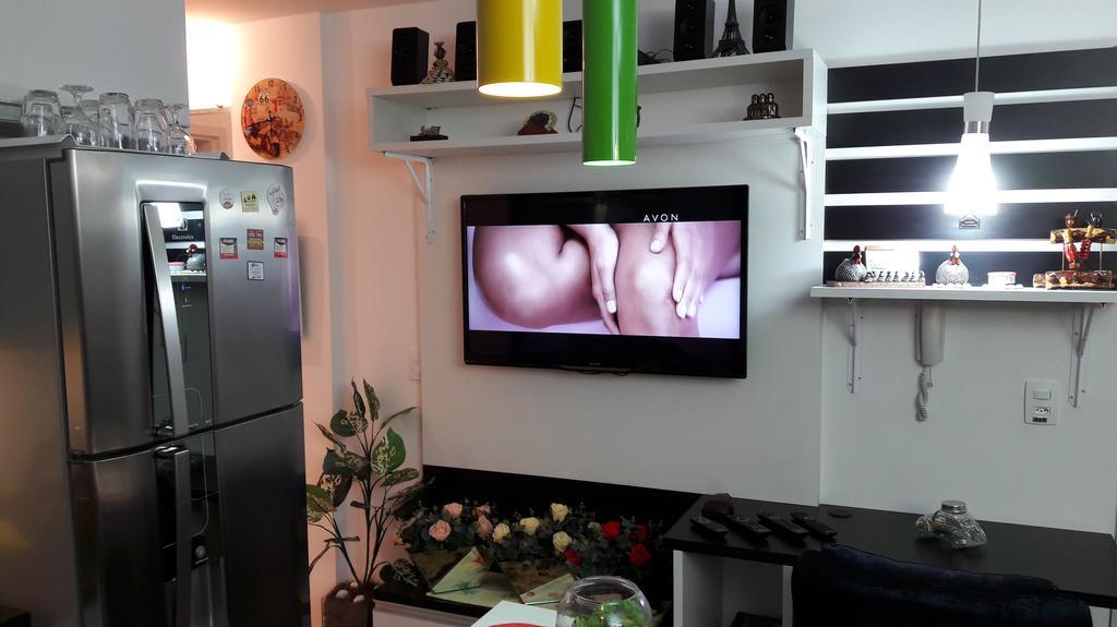 Mondrian Studio *