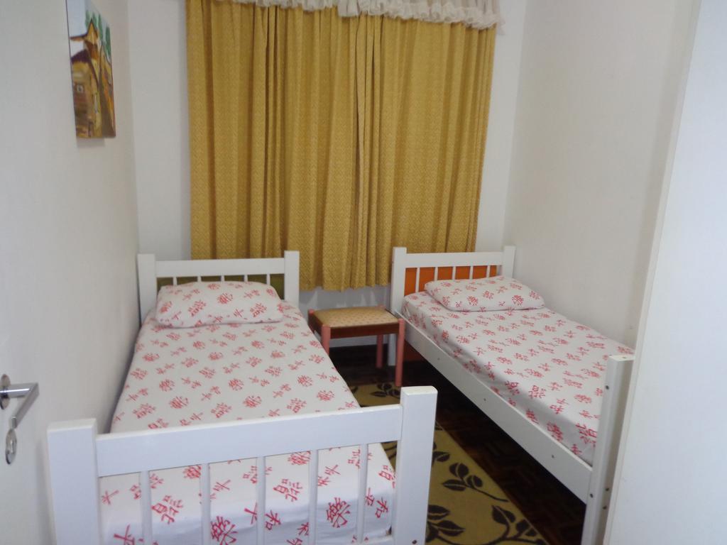 Casa Com Garagem Em *