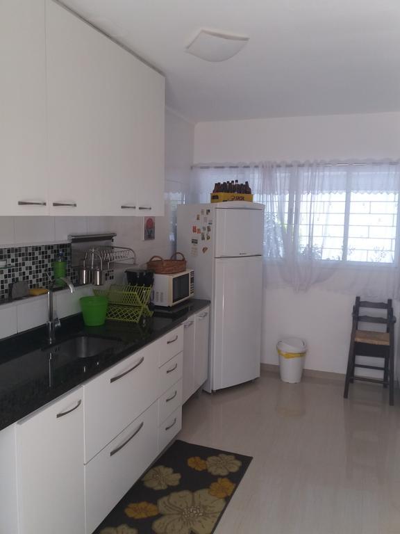 Casa Com Garagem Em *