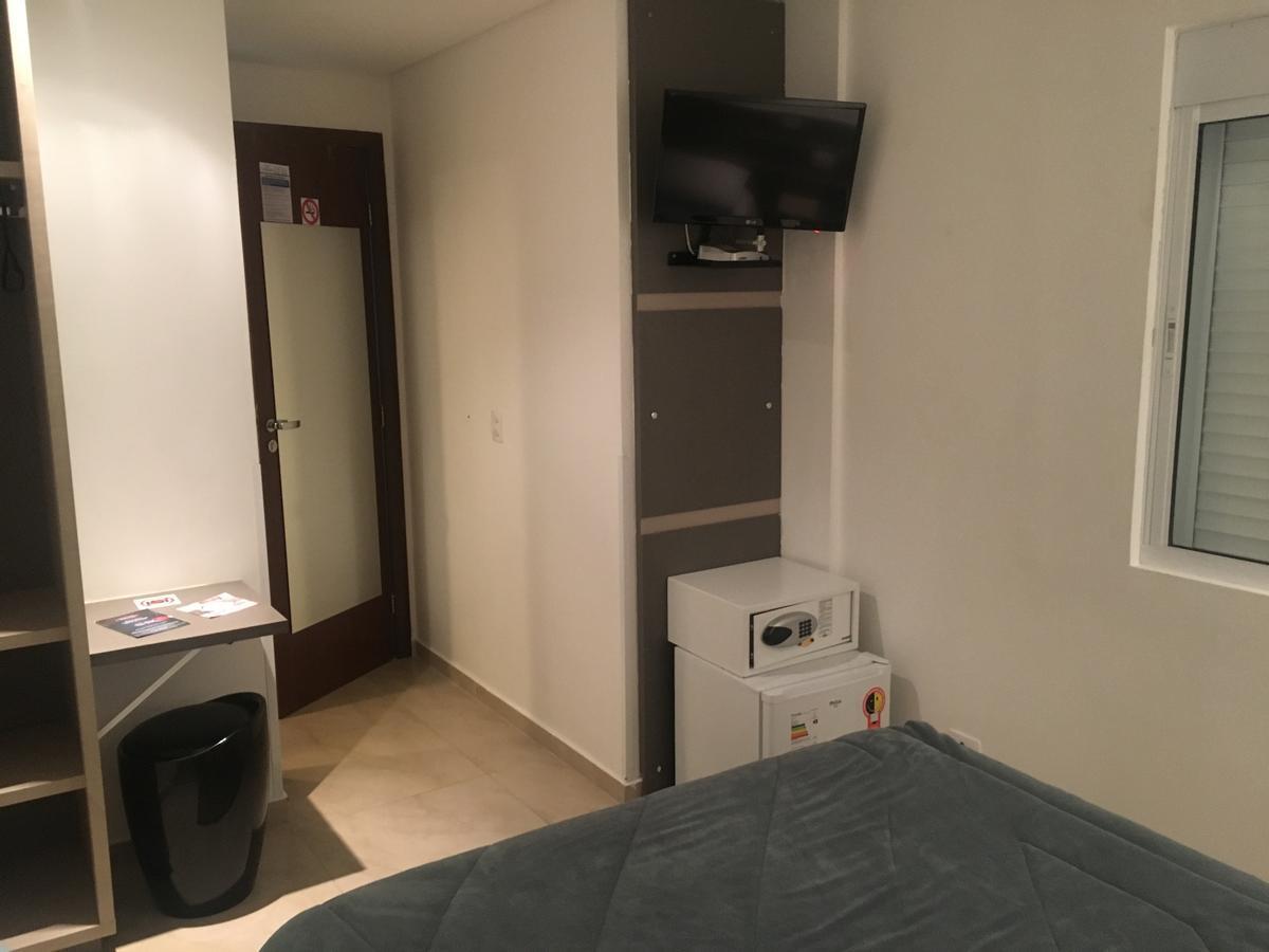 Hotel Hollyster 2*