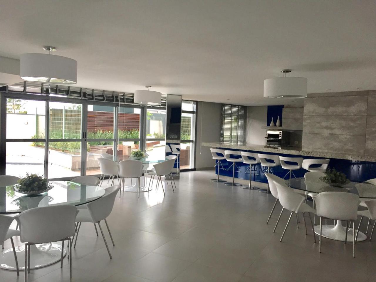 Estudio Moderno Com Linda Vista A Serra Curitiba