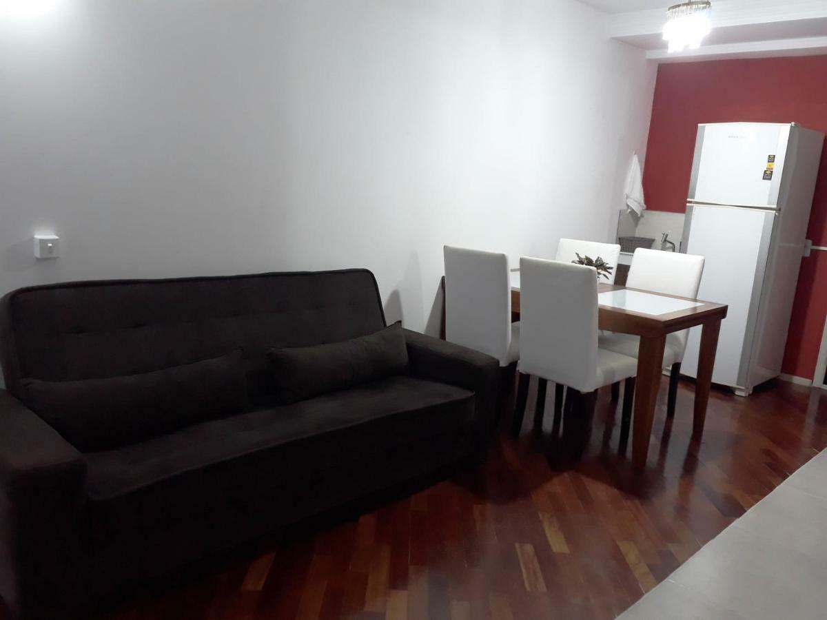 Mello's House Apartamento *