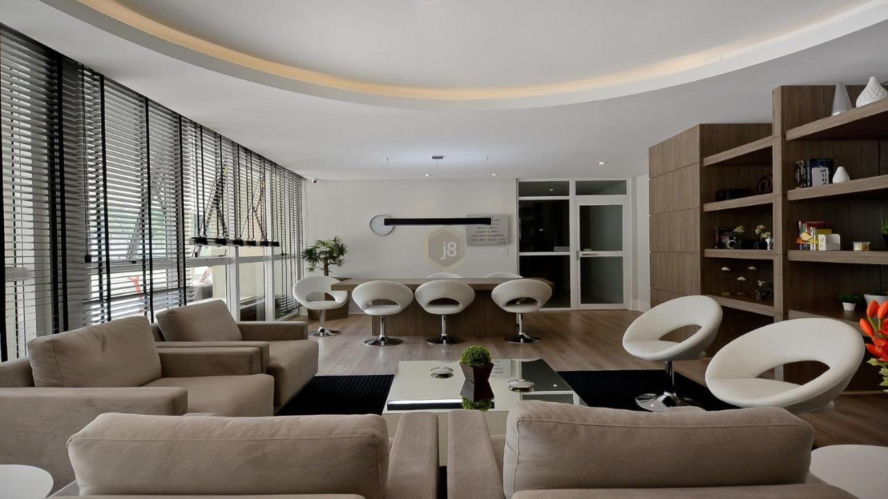 Apto Em Condominio Clube Apartamento