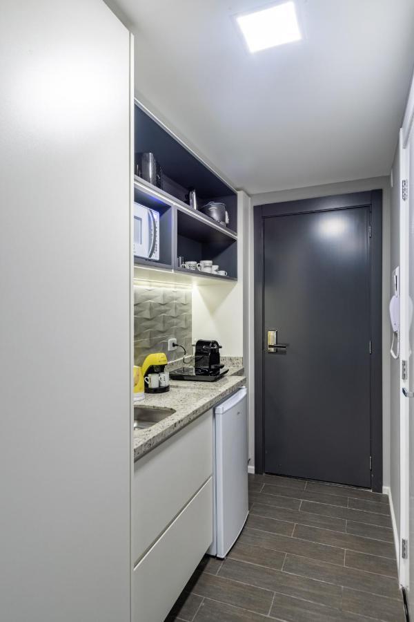 Apartamento Studio Garibaldi - Central - Ayn024